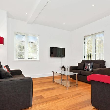 Access West Kensington Apartment ลอนดอน ภายนอก รูปภาพ