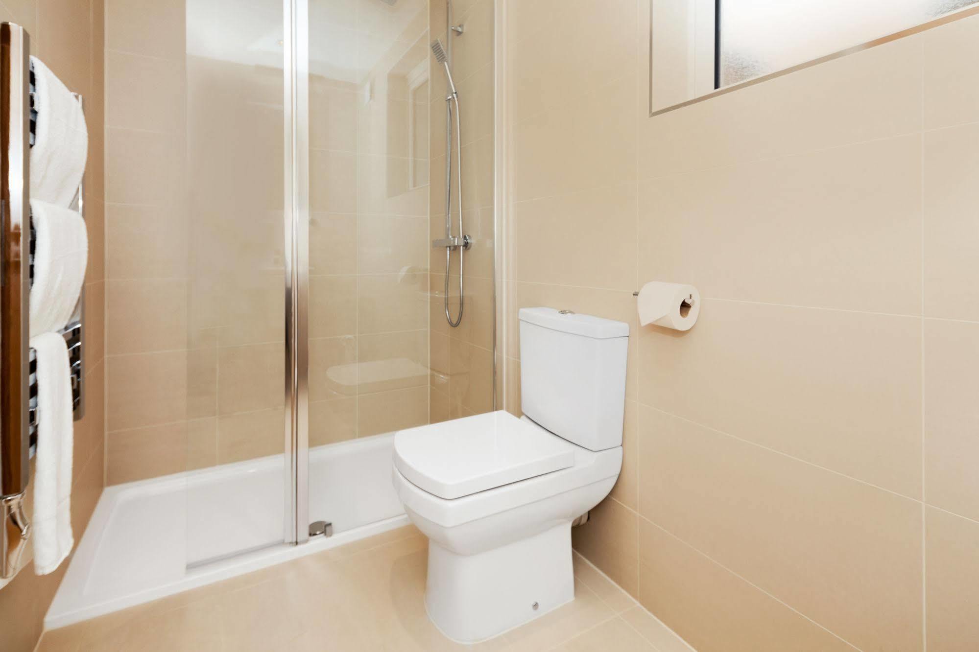 Access West Kensington Apartment ลอนดอน ภายนอก รูปภาพ