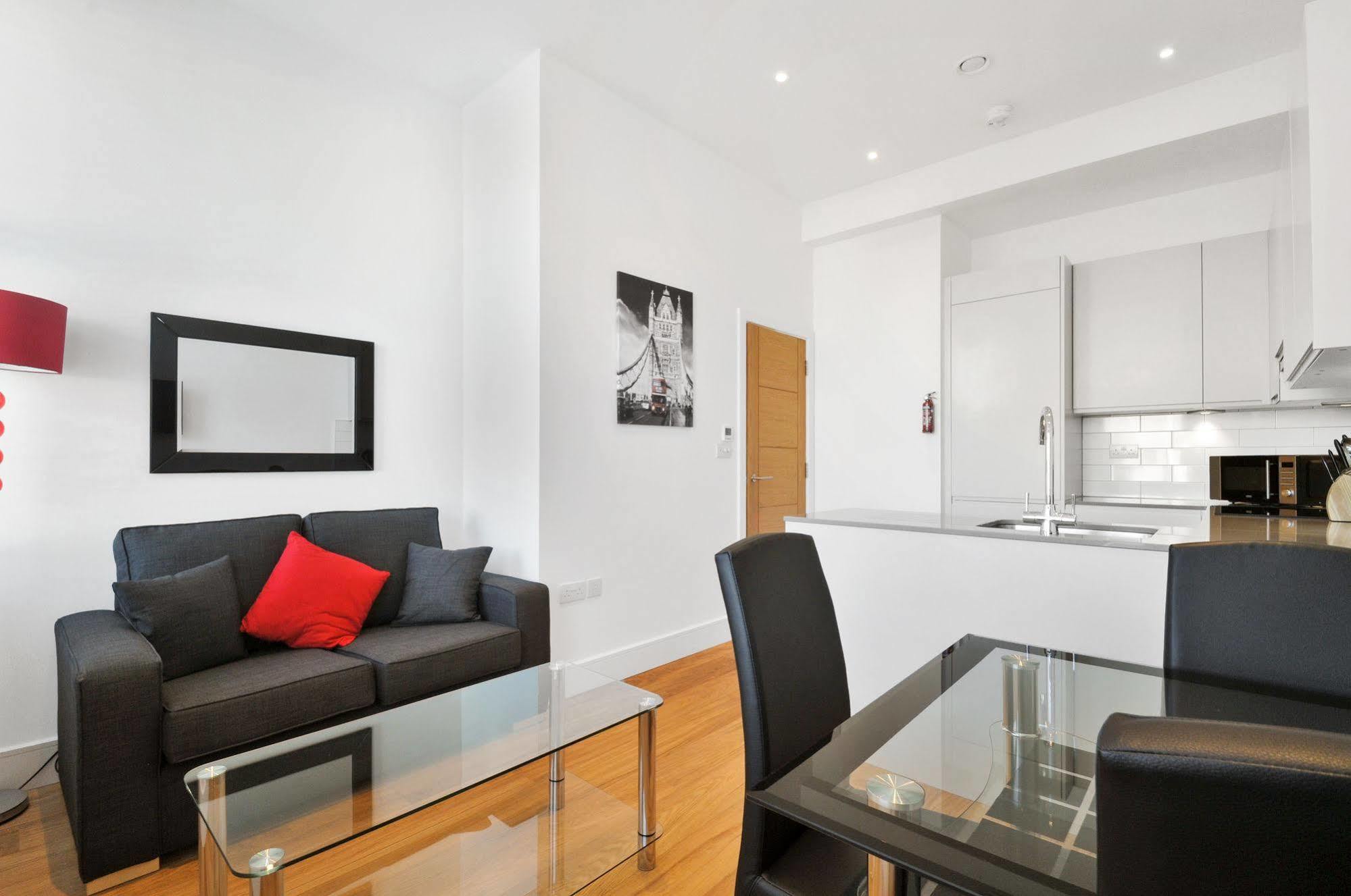Access West Kensington Apartment ลอนดอน ภายนอก รูปภาพ